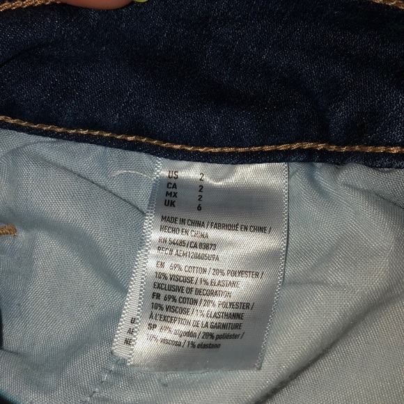 🍌LIKE NEW: Denim Button Down Skirt w/ Pockets - Picture 6 of 6